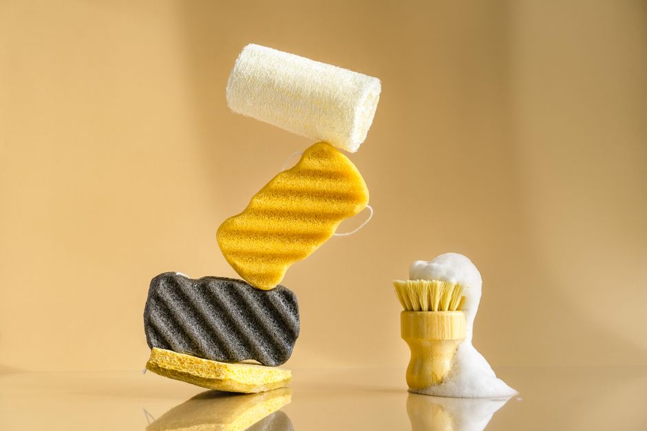 The 2026 Beauty Arsenal: Mastering the Tools, Brushes, and Gadgets That Redefine Your Ritual