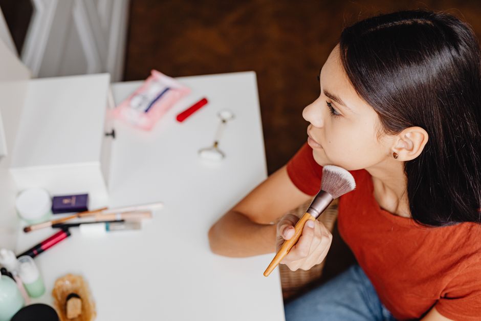 The 2026 Beauty Tools Revolution: Why Hands-On Beauty Education Is Reshaping How We Shop, Learn, and Glow