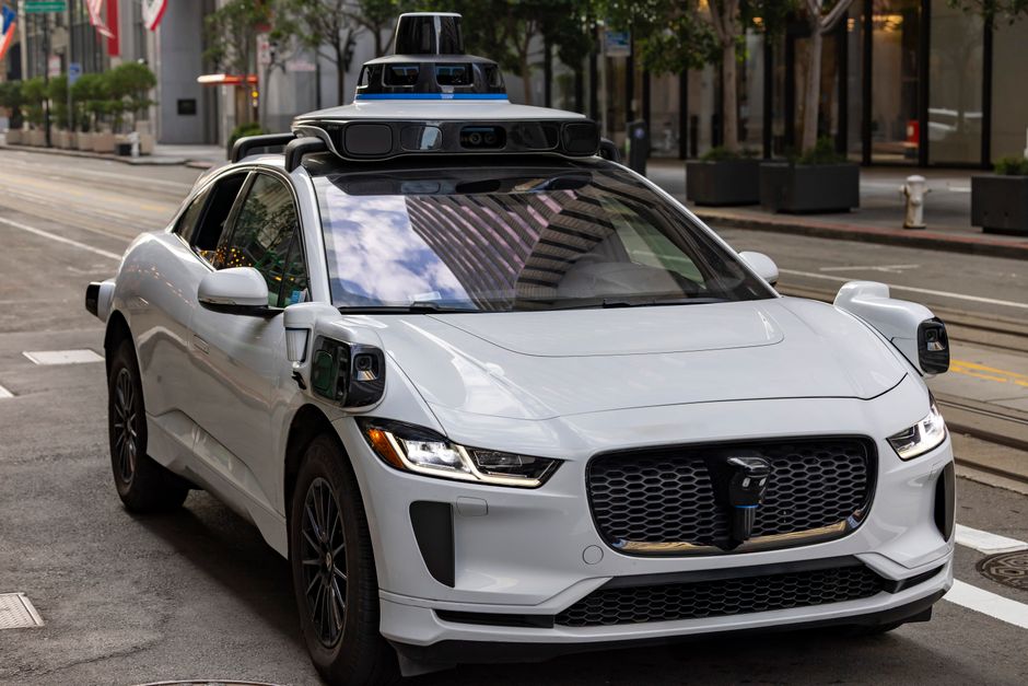 Beyond the Cloud: The Rise of Autonomous Infrastructure in 2026