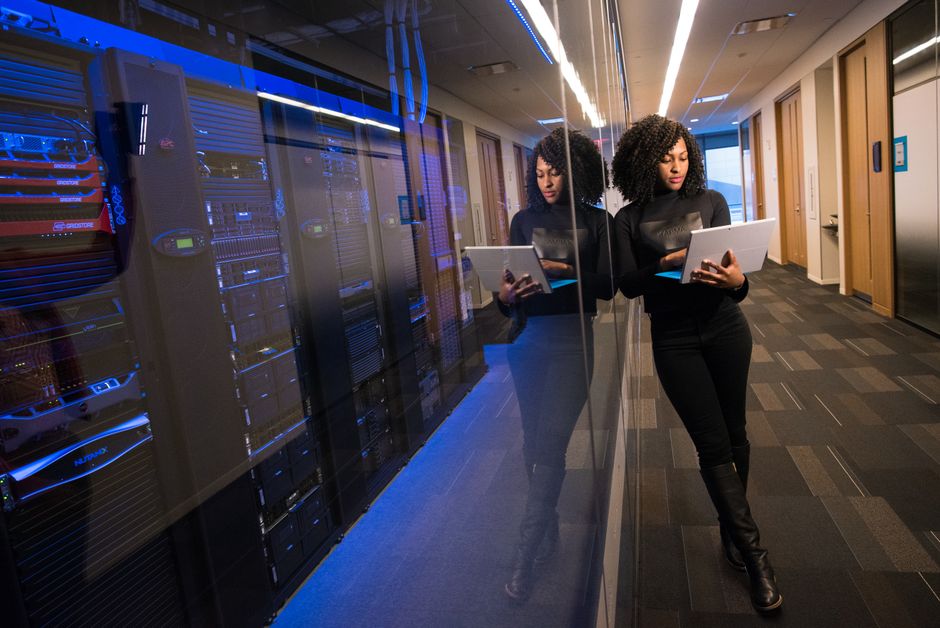 The AI Cloud Gold Rush: How Microsoft's $90B Quarter Reveals the Future of Enterprise Computing