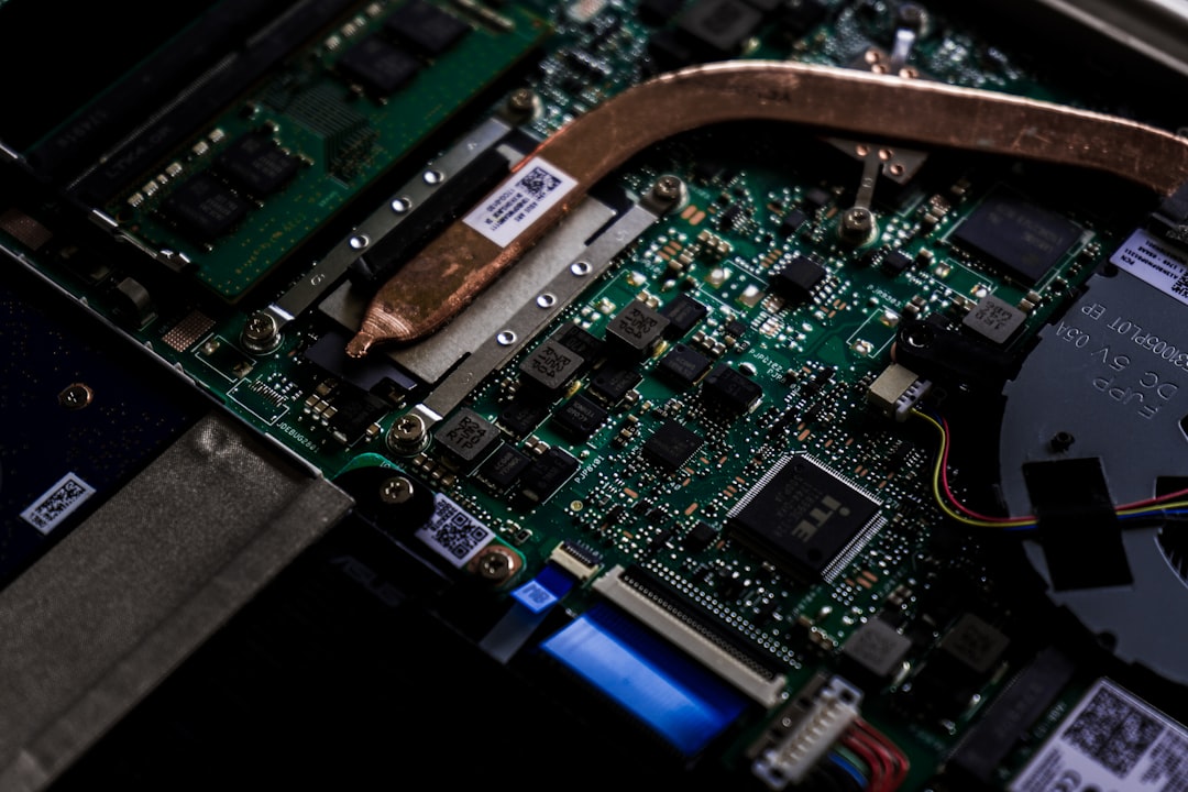The New Brain of the Machine: Why AI-Powered Laptops Are Redefining the Modern Workflow