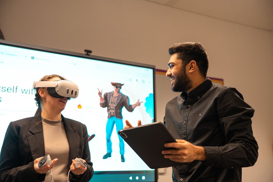 Beyond the Chat: How Spatial Intelligence and AI Agents Are Redefining Collaboration Software in 2026