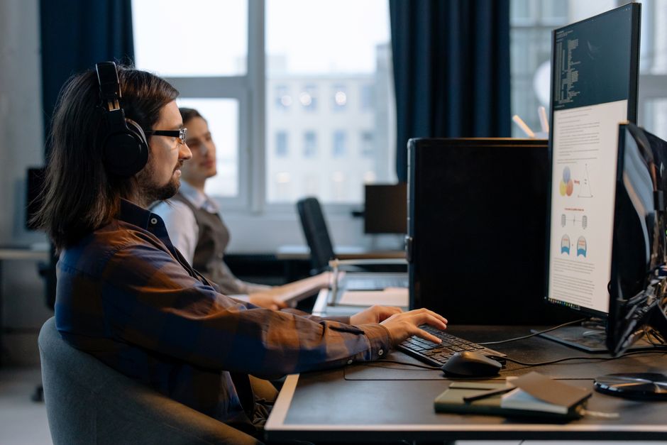 Beyond the Chat: The Evolution of Collaboration Software in 2026