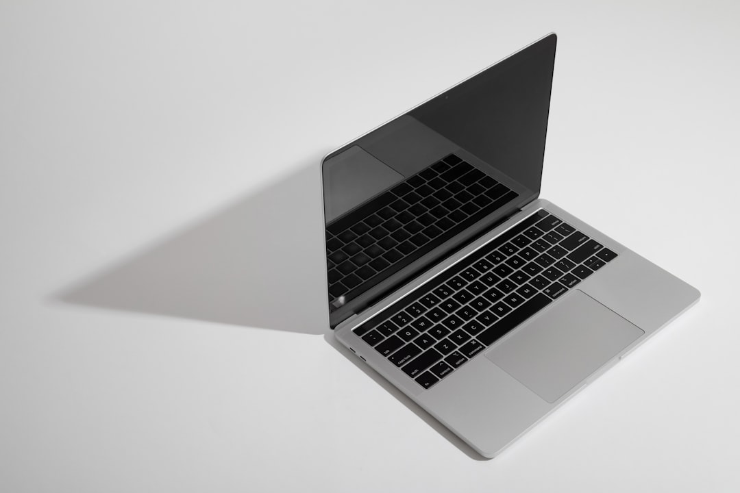 macOS 27 Golden Gate: The Dawn of the MacBook Ultra Era