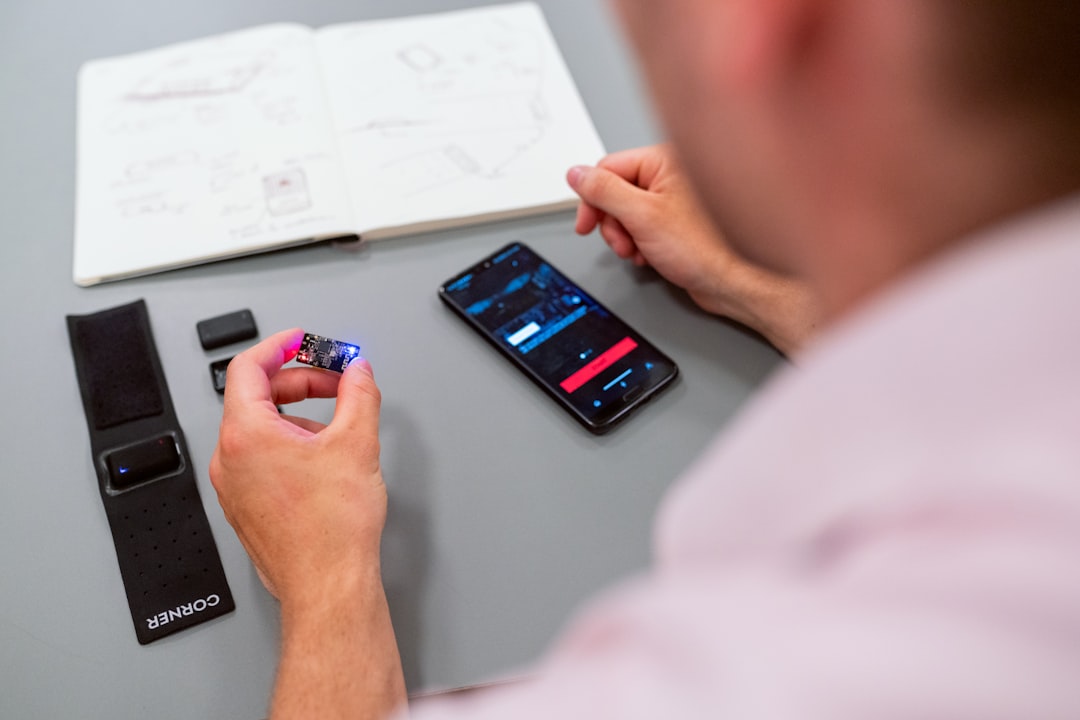 Beyond the Fold: Why 2026's Foldable Displays Are Reshaping Professional Design Workflows