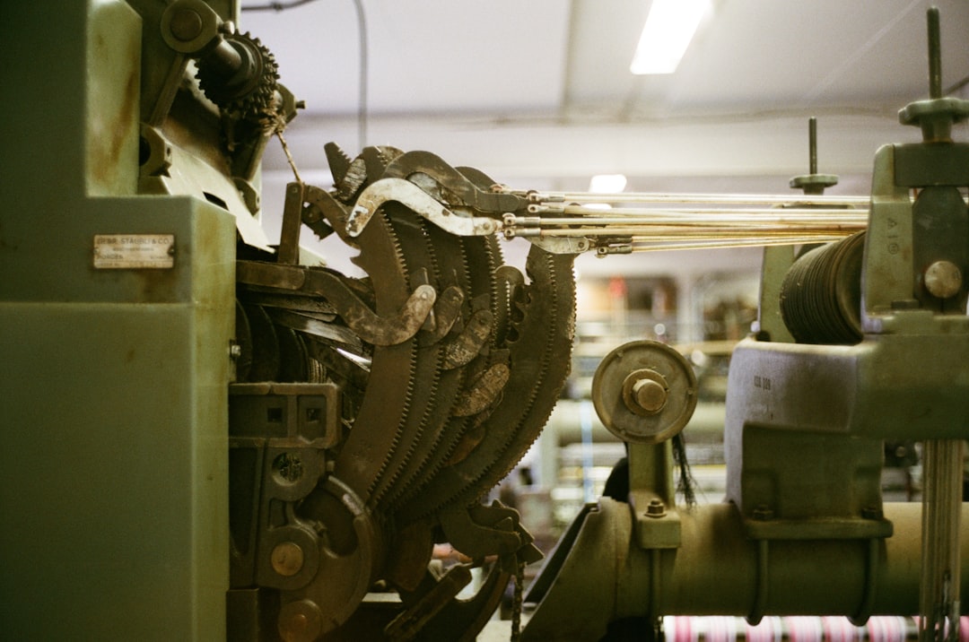 From Zero to AI Factory: How Warp Factories Is Redefining the Developer Onboarding Experience