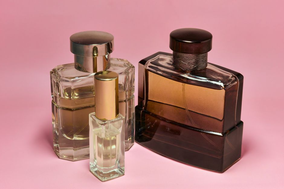 The Ultimate Guide to Fragrance Layering: How to Create Your Signature Scent Like a Hot Girl Summer