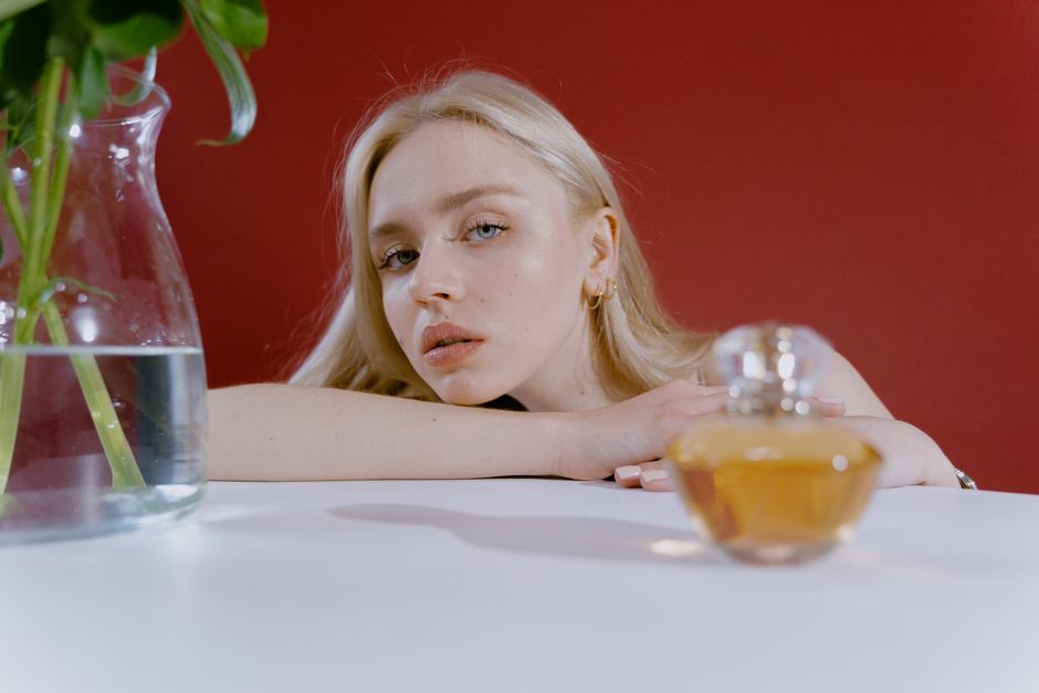 The Art of Scent Layering: Why Jennifer Lawrence’s $24 Patchouli Oil Is the Ultimate Beauty Hack