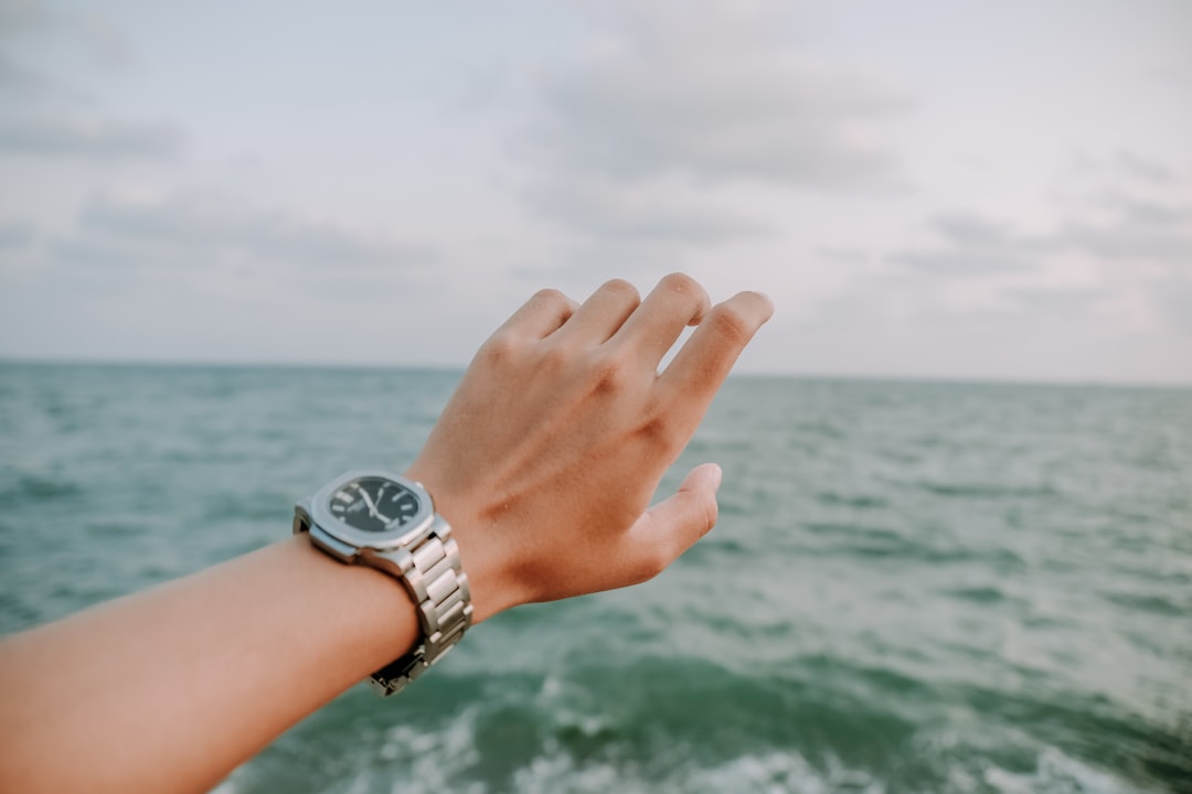 The Scent of Connection: Navigating Fragrance Boundaries in 2026