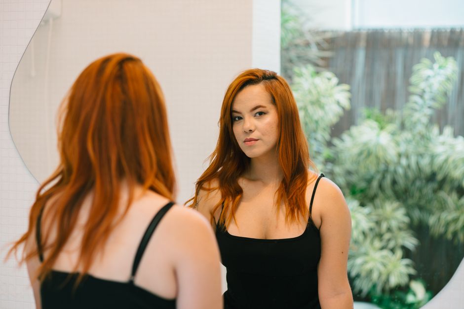 The Light Therapy Revolution: Why Red Light Devices Are the Ultimate Pre-Fall Beauty Investment