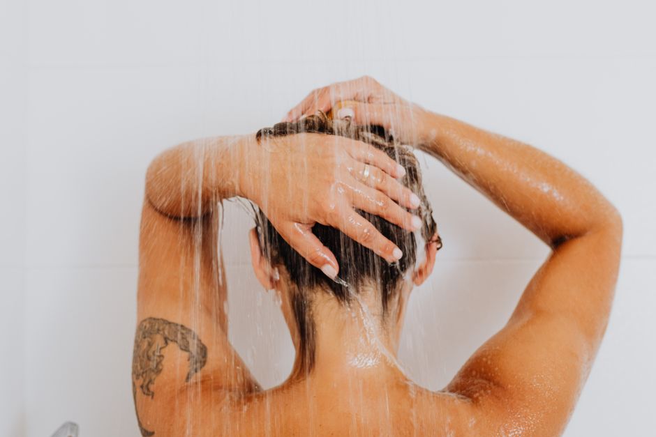 The Haircare-Acne Connection: Why Your Strands Could Be Sabotaging Your Skin in 2026