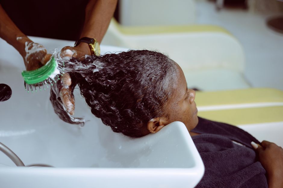 The New Science of Scalp Care: Why Your Hair Volume Starts at the Root