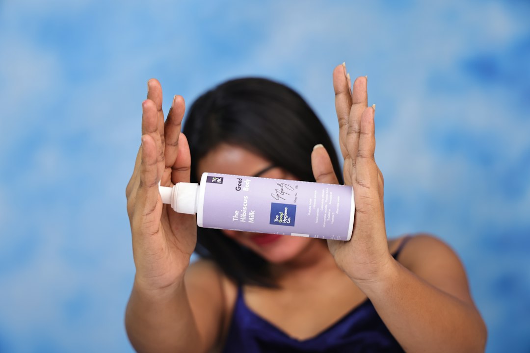 The Hidden Ingredient in Your Shampoo: What Every Woman Needs to Know About DMDM Hydantoin and Hair Loss in 2026