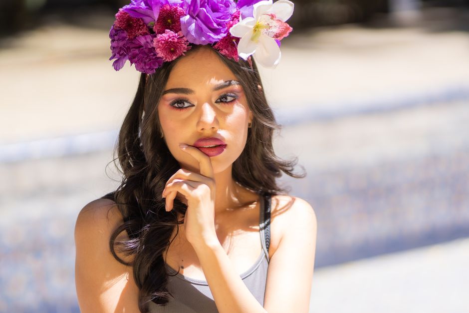 The New Face of Beauty: How Music Artists Are Reshaping Makeup Culture in 2026