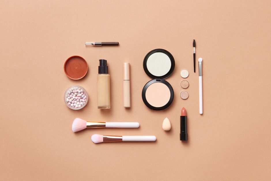 Makeup for Beginners: The Complete 2026 Guide to Building Your First Routine