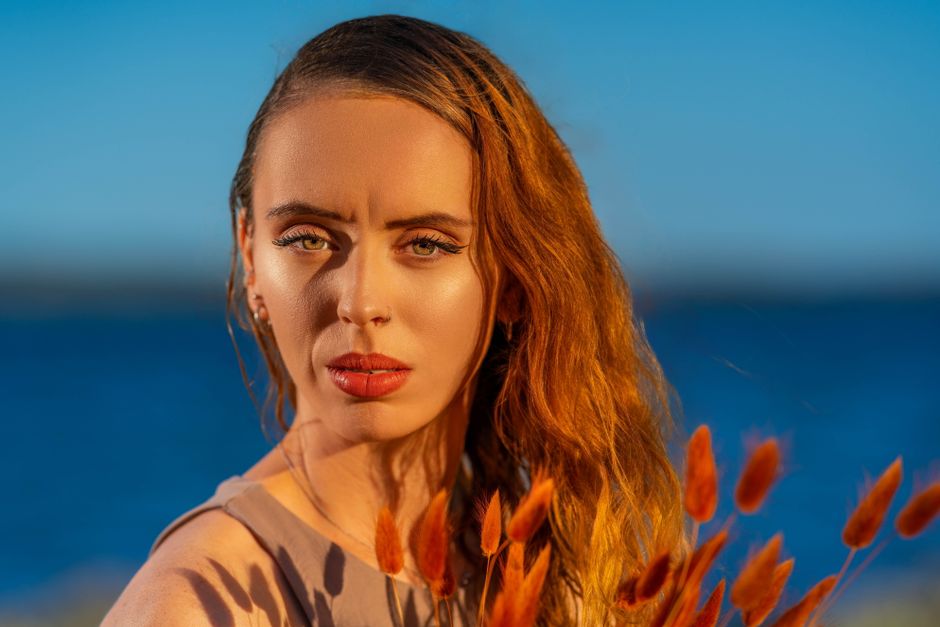 The Magic of Summer Glow: How to Create Your Own Enchanted Poolside Beauty Routine