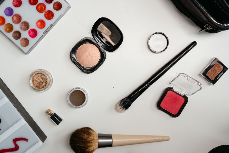The Great Beauty Price Drop: How 2026's US-China Tariff Cuts Are Reshaping Your Makeup Bag