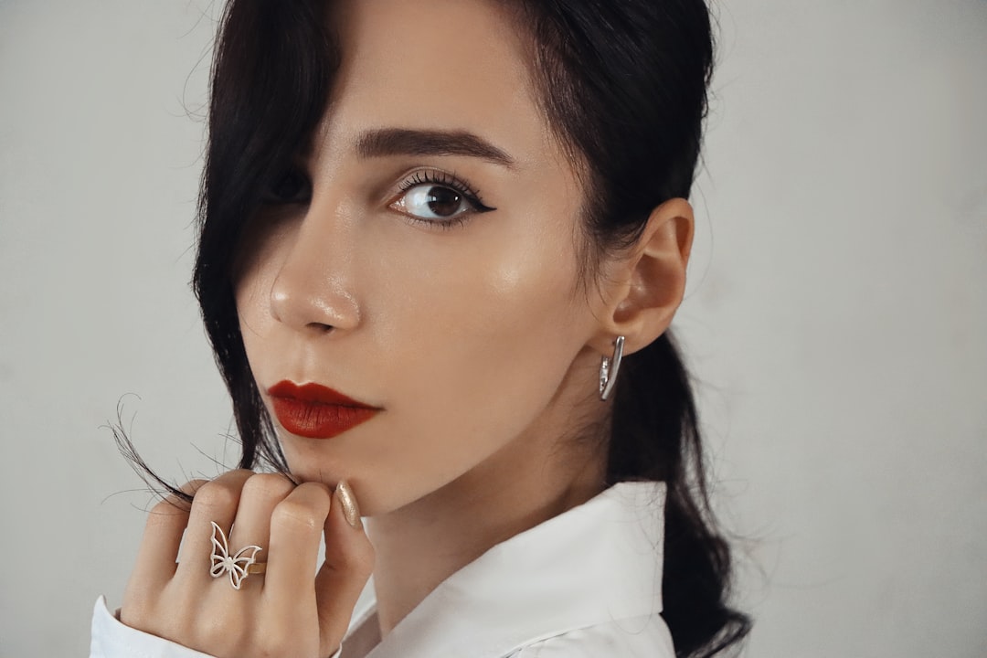 The Art of Effortless Elegance: Mastering Natural Makeup in 2026