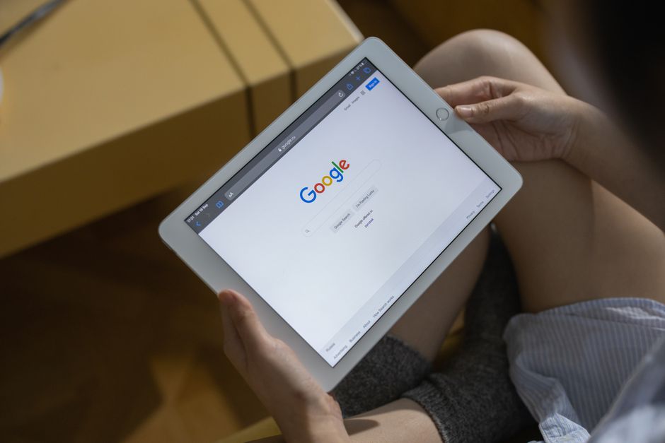 The Hidden Dangers of AI-Powered Search: Protecting Digital Natives in an Algorithmic World