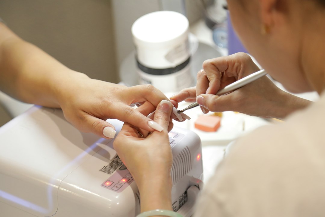 The Manicure Safety Guide: Red Flags to Spot Before You Sit Down at the Nail Salon