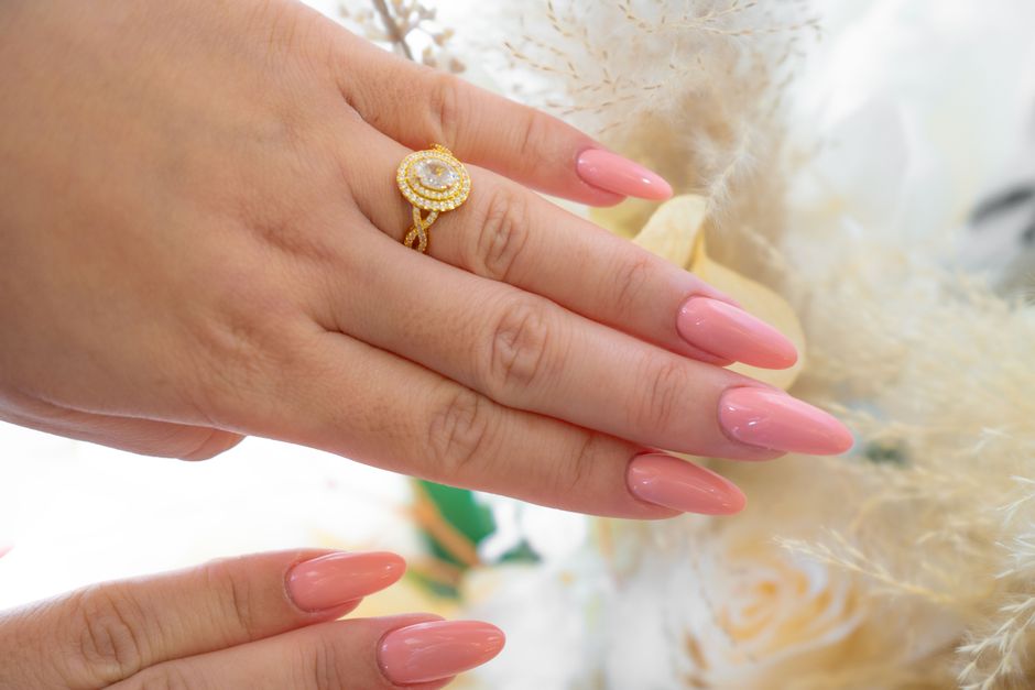 The Art of the Understated Manicure: Why "Ballerina Pink" Is 2026’s Most Coveted Nail Trend