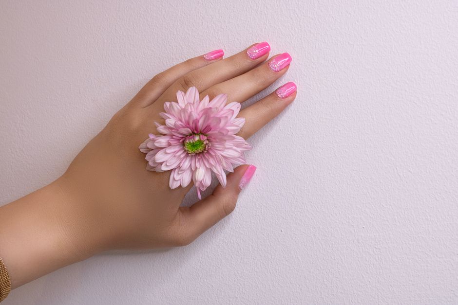 The Timeless Allure of the Ballerina Manicure: How to Achieve Effortless Elegance in 2026