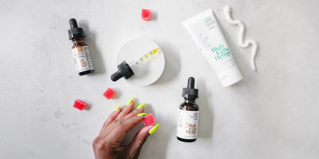 The Jelly Nail Revolution: How to Master the Sheer, Glossy Manicure Trend Taking Over 2026