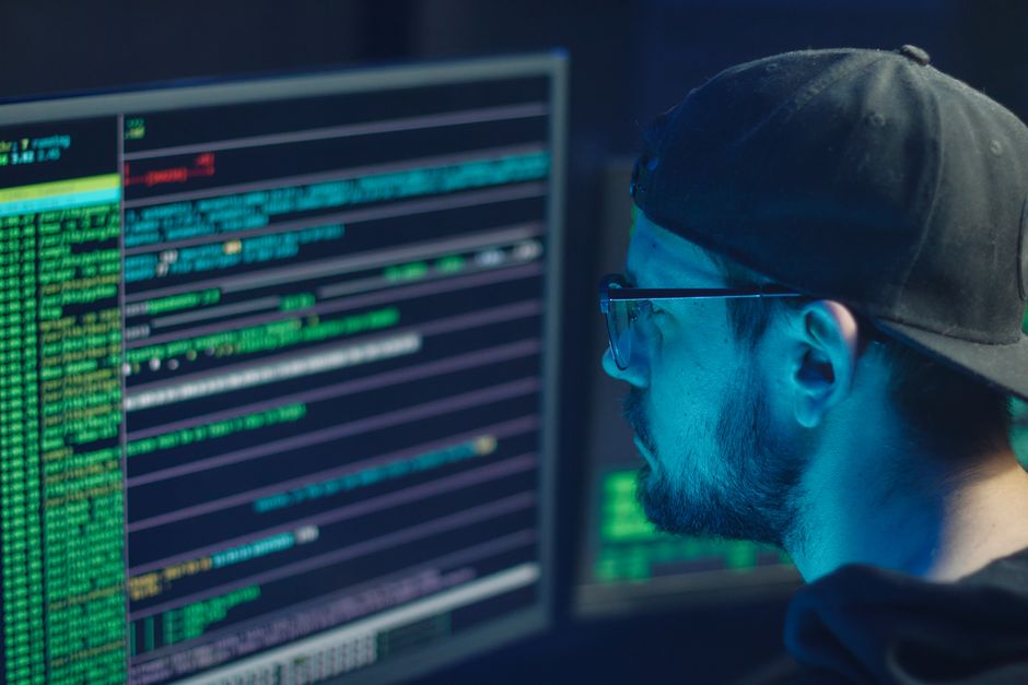 Beyond Signatures: The 2026 Antivirus Renaissance in a Zero-Trust World