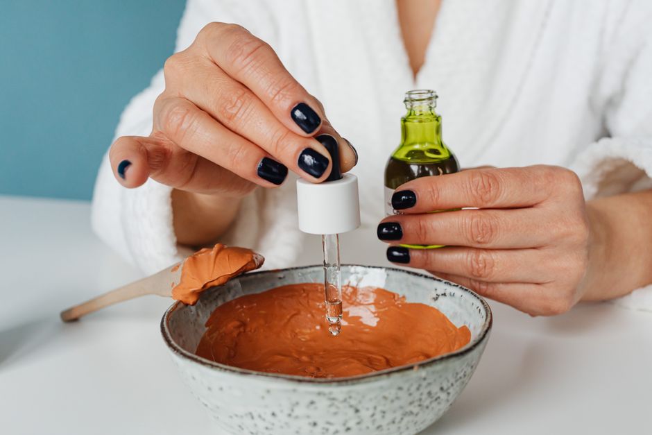The 2026 Skincare Ingredient Renaissance: What’s Really Worth Your Money