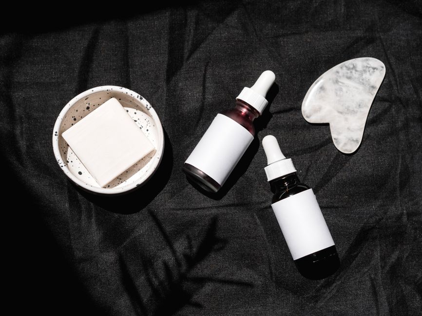 The 2026 Skincare Alchemy: Decoding the Ingredients That Actually Transform Your Skin