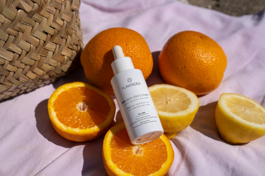 The Glow Serum Phenomenon: Why Niacinamide Golden Glow Drops Are Dominating 2026 Skincare