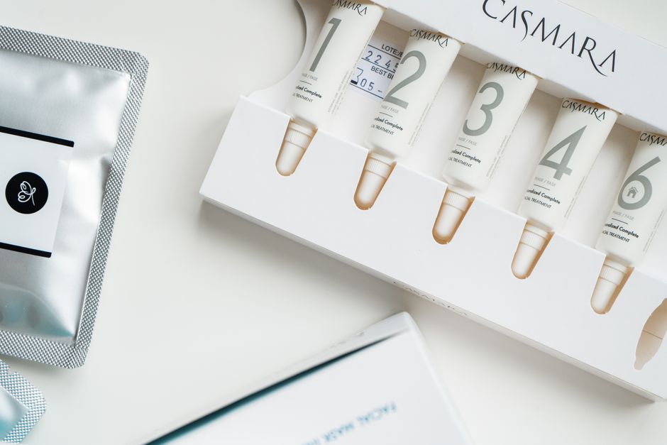 The 2026 Skincare Renaissance: Smart Beauty, Skin Barrier Science, and the Rise of "Skin-Fluencer" Formulas