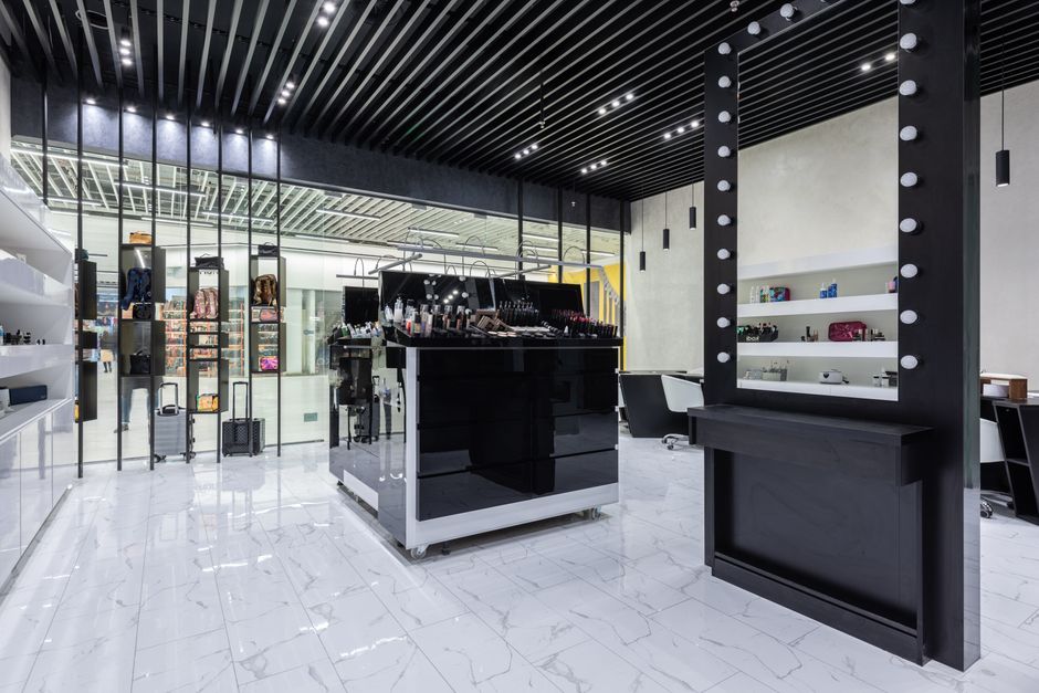 Smart Beauty Shopping in 2026: How to Protect Yourself From High-Pressure Skincare Sales
