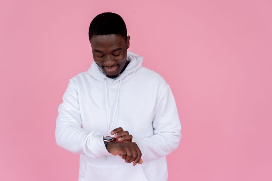 The Rise of "Tech-Care": Why Your Galaxy Watch and Your Skincare Routine Are More Connected Than You Think