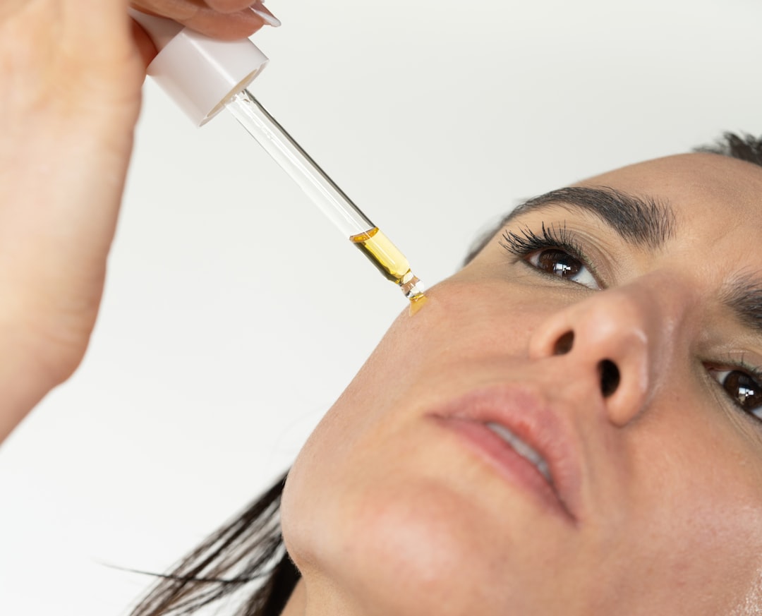 The Multi-Use Oil Revolution: Why Celebrity-Loved Hybrid Skincare Is 2026's Biggest Beauty Secret