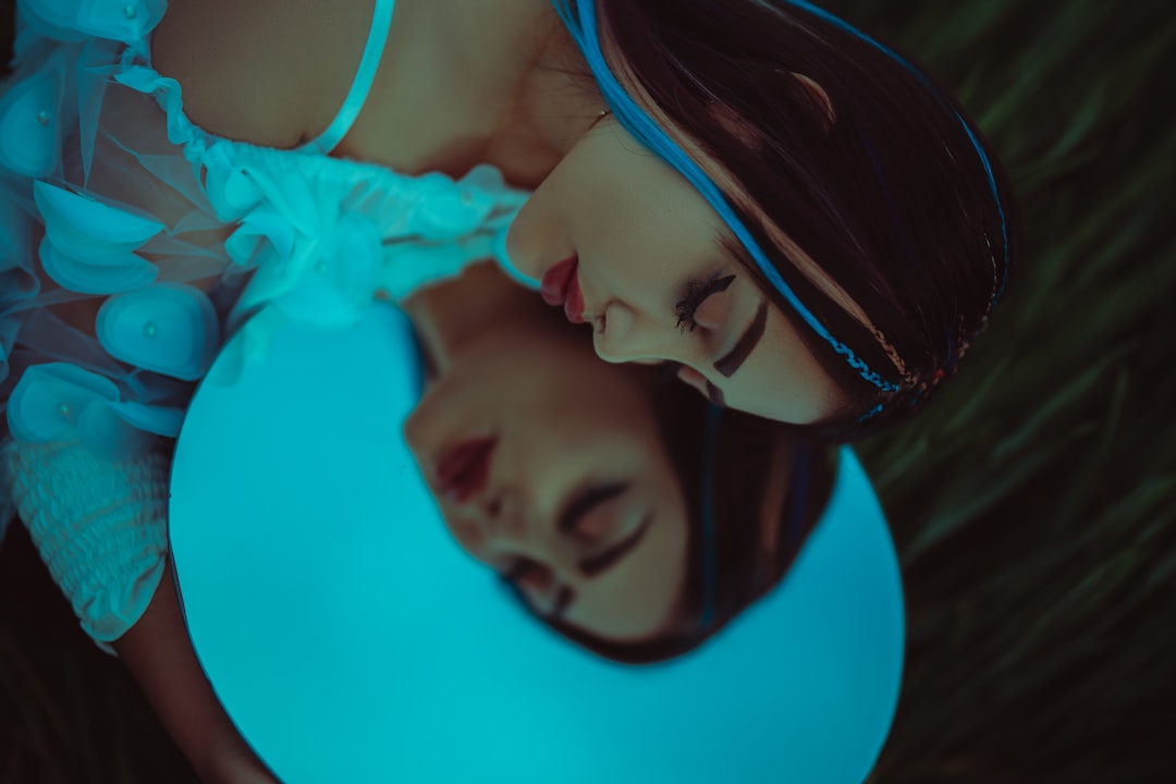 Beyond the Scalp: How Light Therapy is Revolutionizing Hair Health and Skincare in 2026
