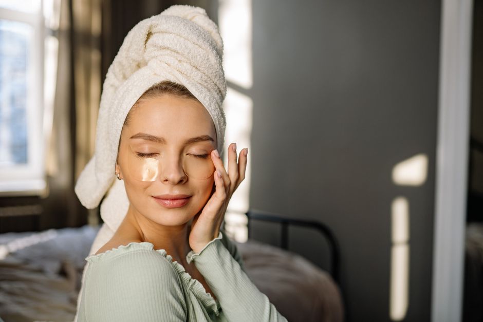 The Glow Game in 2026: How Celebrity-Approved Brightening Creams Are Redefining Firm, Radiant Skin