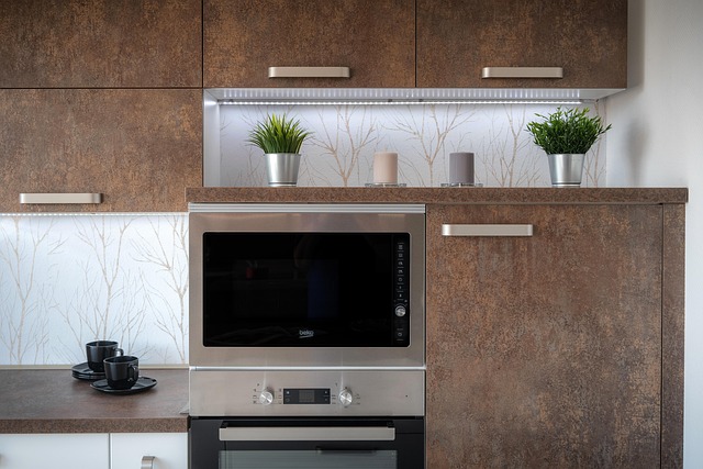 The Smart Kitchen Revolution: Intelligent Ovens That Actually Cook Dinner for You